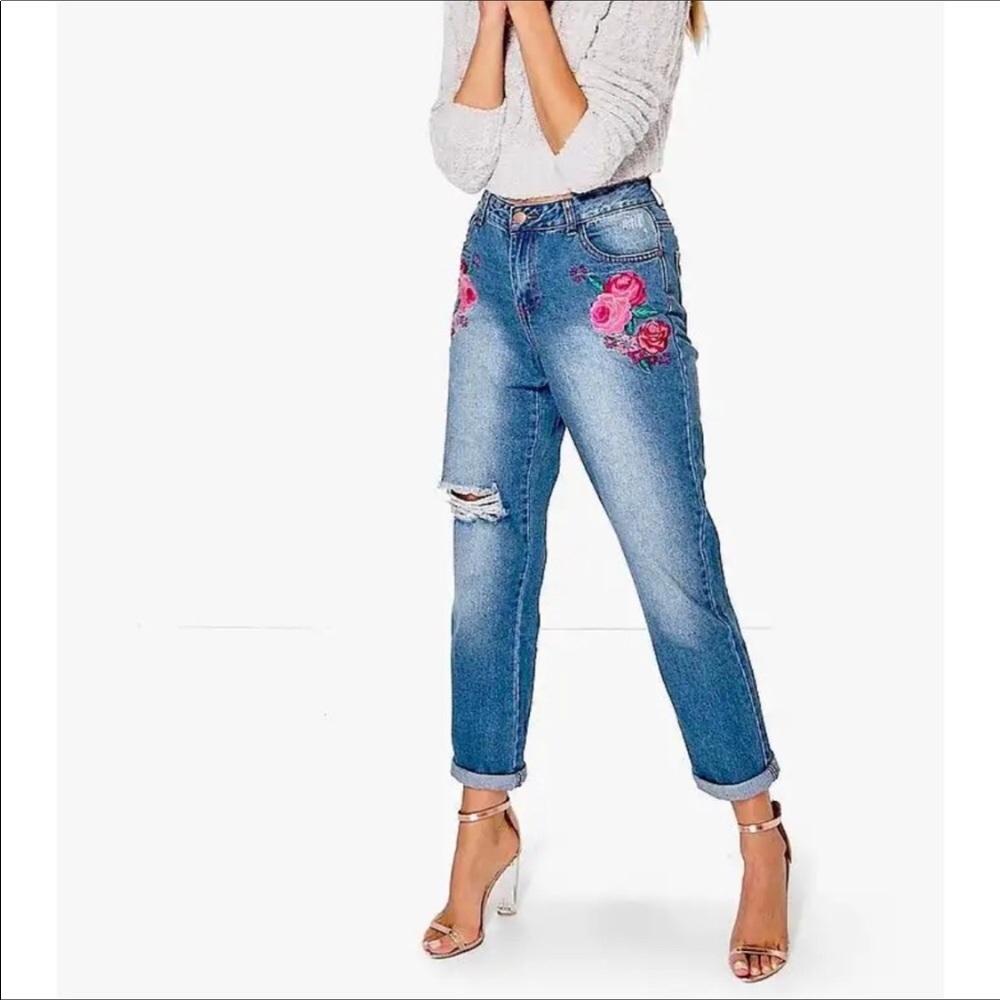 Boohoo Catherine Embroidered Boyfriend Jeans